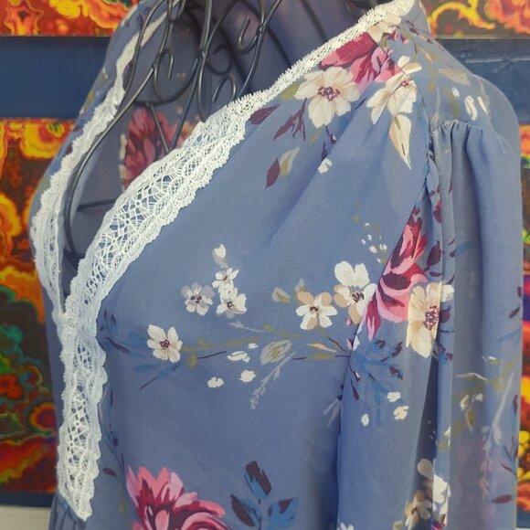 White House Black Market ~ Sz 8 ~ Hook and Eye Closure Blouse / Top ~ Excellent - Picture 1 of 8